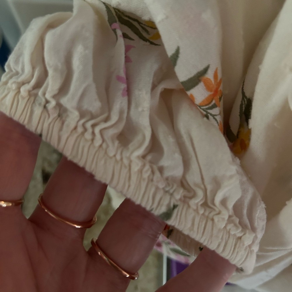 Old Navy Floral Long Sleeve Top - Picture 4 of 4